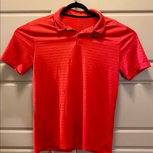 Nike Golf Shirt Dry-Fit color Red size Medium